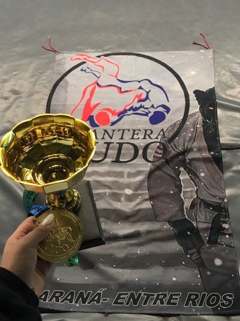 Dojo Pantera se quedó con la Copa por equipos al reunir más medallas que los demás. Dojo Pantera se quedó con la Copa por equipos al reunir más medallas que los demás.