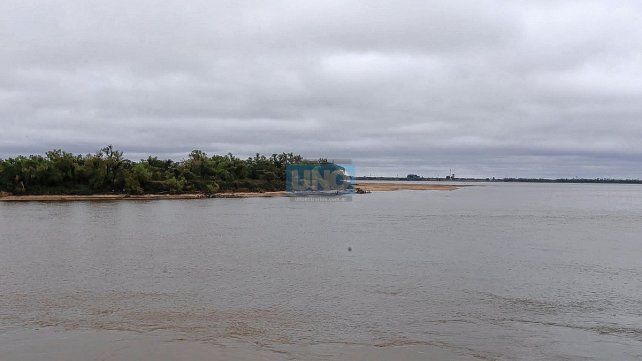 Frente al Puerto Nuevo, el río Paraná registró una altura de 81 centímetros, la más alta en cuatro meses. Pero prevén la prolongación de aguas bajas
