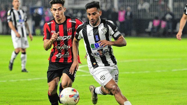 Sebastián Medina marcó el primero de Patronato en la victoria ante Central Córdoba.
