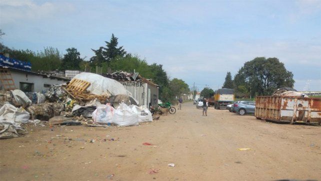 La Justicia hizo lugar a aun amparo contra la chatarrería de Avenida José Hernández. La Justicia hizo lugar a aun amparo contra la chatarrería de Avenida José Hernández.