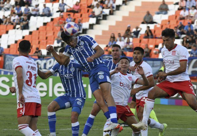 Estudiantes logró sumar de a tres por primera vez.