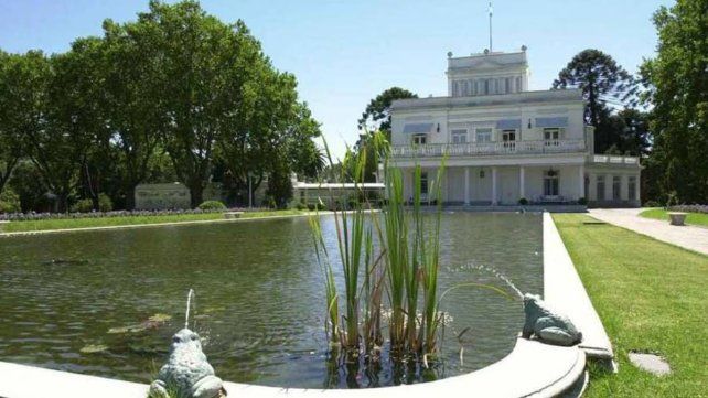 Un joven saltó un muro en Olivos y puso en alerta la seguridad presidencial Un joven saltó un muro en Olivos y puso en alerta la seguridad presidencial