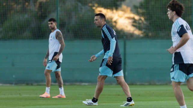 Con todos a disposición, la Selección Argentina se entrenará por primera vez Con todos a disposición, la Selección Argentina se entrenará por primera vez