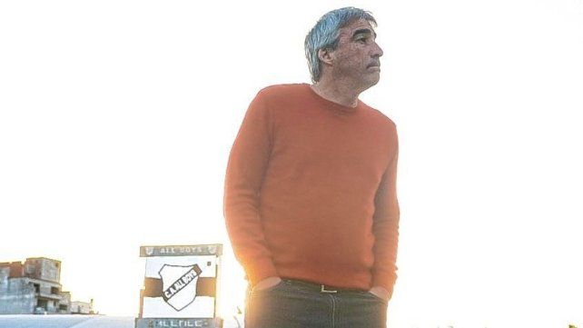 Gabriel Gómez, ayer en Patronato, en la actualidad dirigiendo a Almagro. Gabriel Gómez, ayer en Patronato, en la actualidad dirigiendo a Almagro.