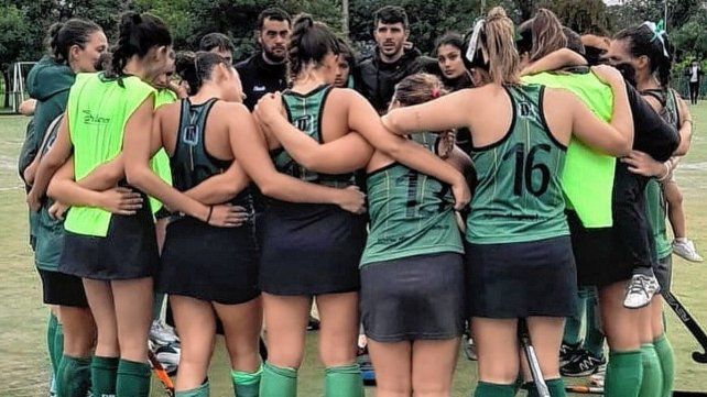 Las chicas de Tilcara juegan en Resistencia, Chaco. Las chicas de Tilcara juegan en Resistencia, Chaco.