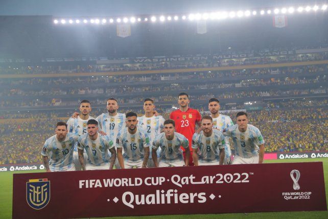 Argentina derrota 1 a 0 a Ecuador con gol del jugador de River, Julián Álvarez.