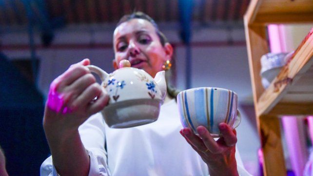 Este viernes en la Sala Mayo tuvo una buena concurrencia la feria Diseña Paraná en su primer día. Este viernes en la Sala Mayo tuvo una buena concurrencia la feria Diseña Paraná en su primer día.