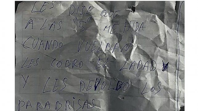 El hecho ocurrió en el barrio porteño de Palermo, donde el "trapito" terminó "secuestrando" los limpiaparabrisas del auto