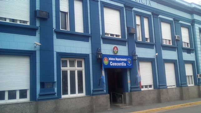 Policía resultó herido en Concordia. Policía resultó herido en Concordia.