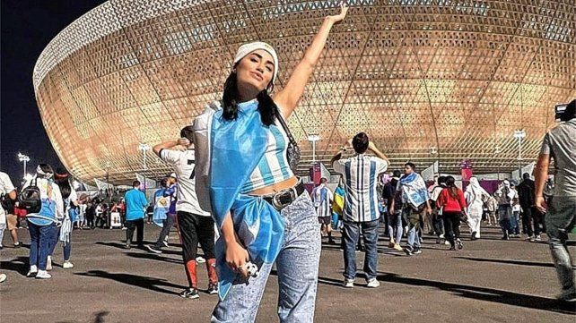 Lali Espósito, estrella pop, grabó su versión, que sonará en la previa del partido que enfrentará a Lionel Messi y Mbappé
