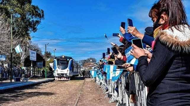 Comenzó a circular el tren de las Sierras en Córdoba hasta Valle Hermoso