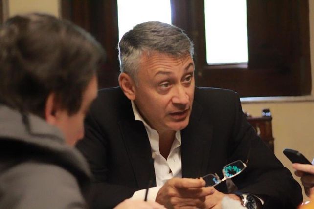 Lara dejó en claro que objeta la vía elegida, pero la denuncia puede reformularse. Lara dejó en claro que objeta la vía elegida, pero la denuncia puede reformularse.