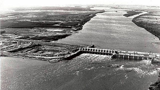 En 1979 comenzó a operar la primera turbina.