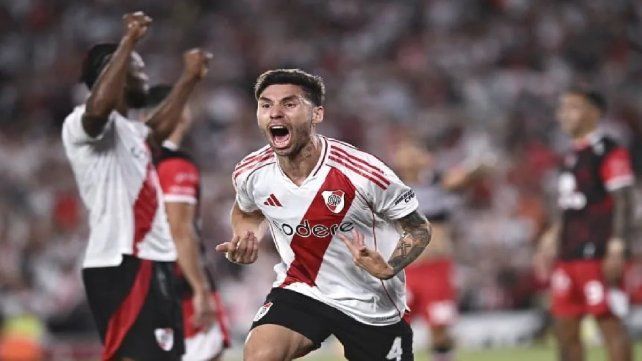 Montiel festejó su gol para la victoria de River en el Más Monumental. Montiel festejó su gol para la victoria de River en el Más Monumental.