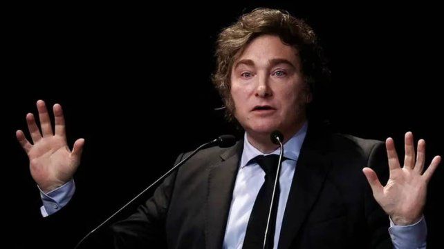 Javier Milei le respondió a Cristina Fernández: "Yo sé que vos de economía no entendés mucho" Javier Milei le respondió a Cristina Fernández: "Yo sé que vos de economía no entendés mucho"