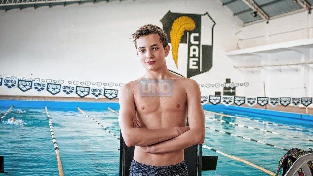 Lorenzo Rizzi Bauer, a principios de septiembre nadó en 400 combinados y se quedó con el récord provincial tras lograr un tiempo de 5 minutos y 7 segundos.