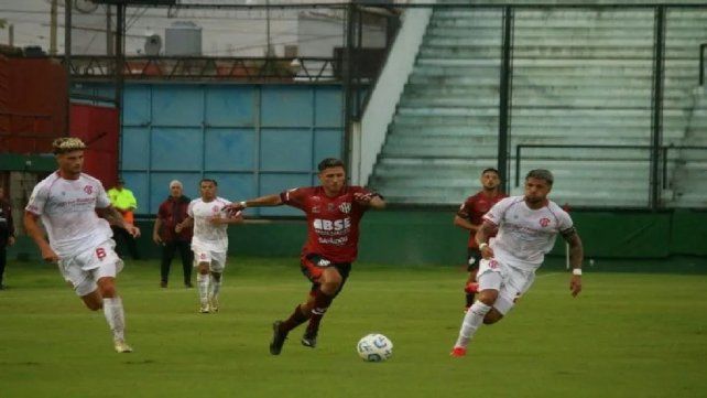 Partidazo en Sarandí: Barracas se lo empató en la última a Central Córdoba. Partidazo en Sarandí: Barracas se lo empató en la última a Central Córdoba.