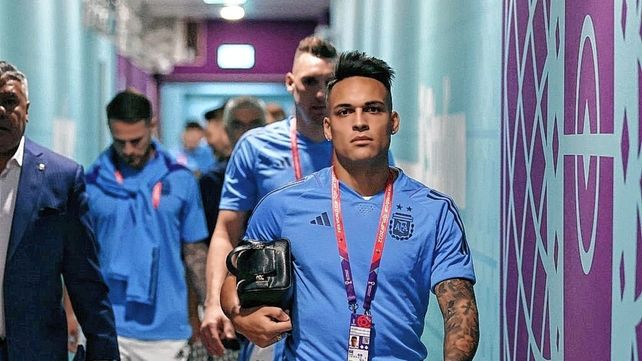 Lautaro Martínez será titular ante Polonia pese a su golpe.