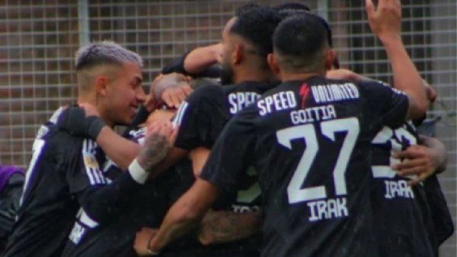 Riestra se impuso ante Platense y araña un lugar en los octavos de final. Riestra se impuso ante Platense y araña un lugar en los octavos de final.