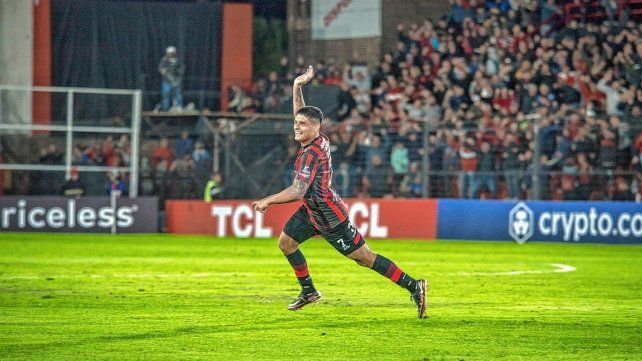 Patronato se quedaría sin Juan Cruz Esquivel. Patronato se quedaría sin Juan Cruz Esquivel.