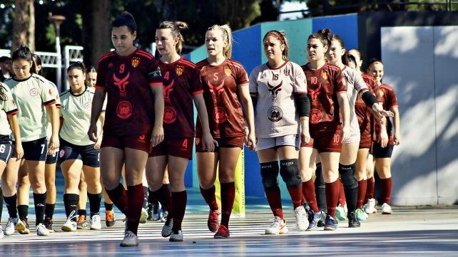 Neuquén recluta a futuras jugadoras de futsal. Neuquén recluta a futuras jugadoras de futsal.