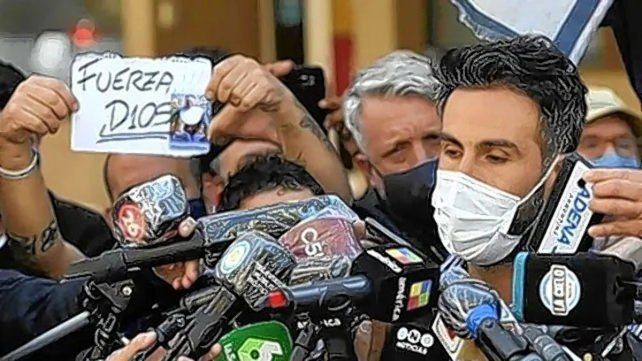 El médico de Maradona se presentó ante la Justicia pero no le permitieron declarar