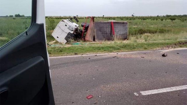 Ruta 32: chocaron un camión y una camioneta Ruta 32: chocaron un camión y una camioneta