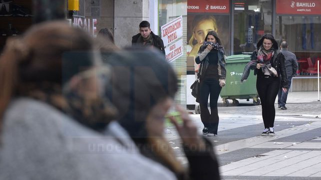 Mucho frío. La ola polar se hizo sentir durante toda la jornada. La máxima no alcanzó los 10°. Mucho frío. La ola polar se hizo sentir durante toda la jornada. La máxima no alcanzó los 10°.