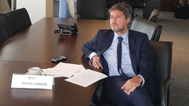 Matías Lammens se lamentó por lo sucedido con respecto al aforo en algunos estadios de Argentina.