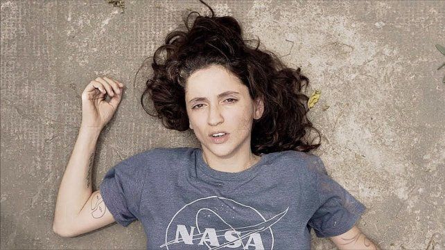 Barbi Recanati, cantante, productora y compositora de rock Barbi Recanati, cantante, productora y compositora de rock