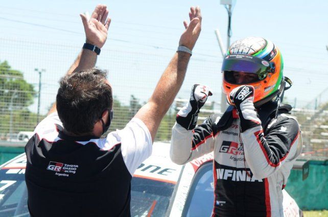 Festejo en el parque cerrado en Paraná.