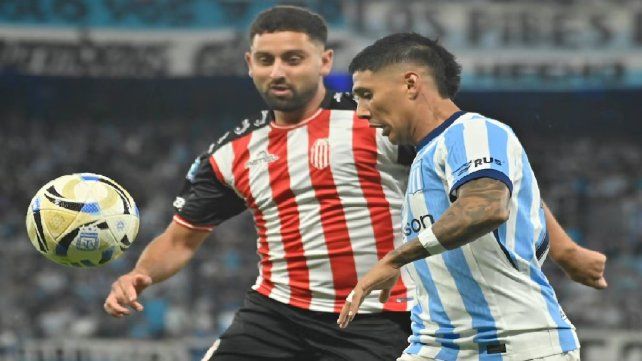 Racing y Barracas igualaron 1 a 1 en el Cilindro de Avellaneda. Racing y Barracas igualaron 1 a 1 en el Cilindro de Avellaneda.