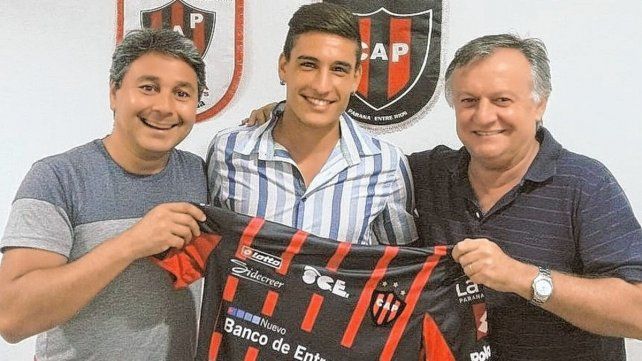 Facundo Calleja jugó en Patronato durante la temporada 2015/16 Facundo Calleja jugó en Patronato durante la temporada 2015/16
