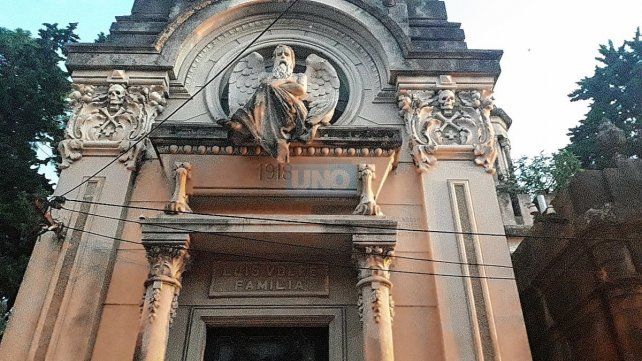 Arte e Historia, convergencia en la ciudad de los muertos en el Cementerio Museo Santísima Trinidad