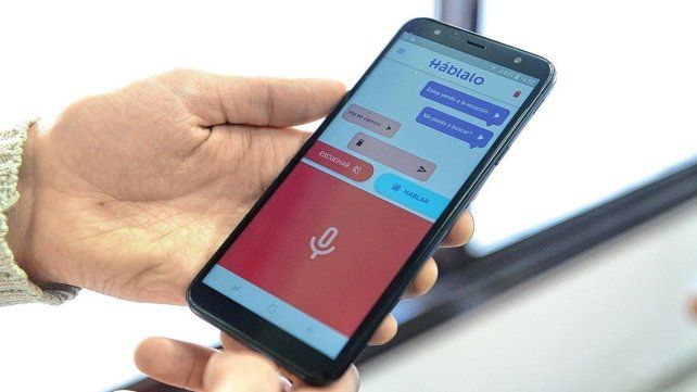 En un paso clave hacia la inclusión y la accesibilidad, los cuerpos de Bomberos Voluntarios de distintas localidades del país comenzaron a implementar la aplicación “Háblalo” En un paso clave hacia la inclusión y la accesibilidad, los cuerpos de Bomberos Voluntarios de distintas localidades del país comenzaron a implementar la aplicación “Háblalo”