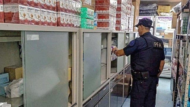 Hubo dos hermanos detenidos por comercialización de fentanilo. Hubo dos hermanos detenidos por comercialización de fentanilo.