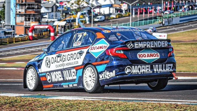 Fabián Yannantuoni con el uno en la divisional mayor. Fabián Yannantuoni con el uno en la divisional mayor.