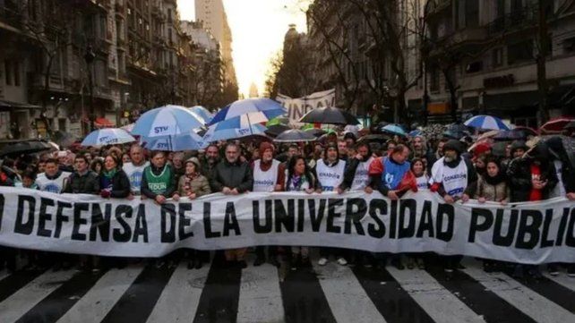 Paro universitario: inicia nueva huelga de 48 horas por reclamo salarial Paro universitario: inicia nueva huelga de 48 horas por reclamo salarial