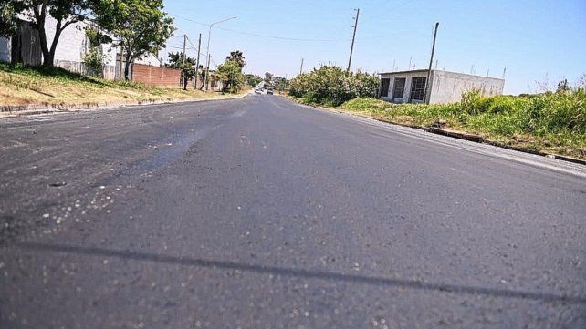 Finalizan la repavimentación de un tramo de calle Jorge Newbery. Es parte del plan de recuperación de la trama vial en Paraná.