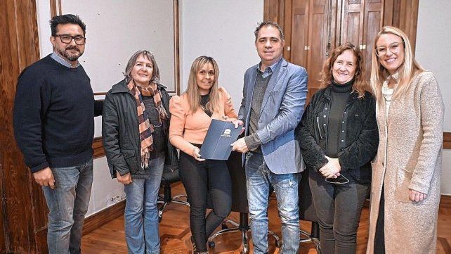 La Asociación Civil Pelucas de Esperanzas contará con su propio local en el Mercado Municipal Munilla La Asociación Civil Pelucas de Esperanzas contará con su propio local en el Mercado Municipal Munilla