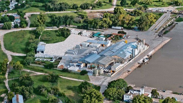 La fábrica Retak ubicada en la ciudad de Victoria produce uno de los ladrillos más utilizados en las construcciones modernas. El HCCA preserva el ambiente.