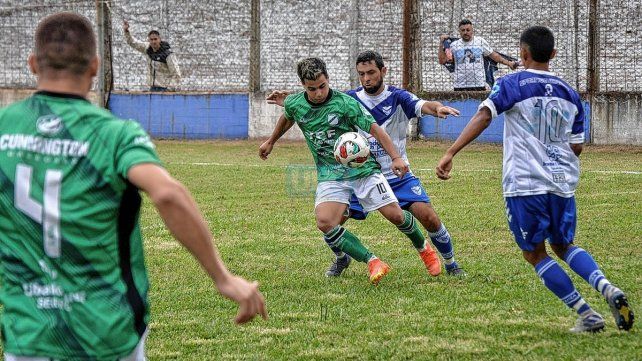 Arsenal lidera la Zona 1 de la Región Litoral Sur del Torneo Regional Amateur. Arsenal lidera la Zona 1 de la Región Litoral Sur del Torneo Regional Amateur.