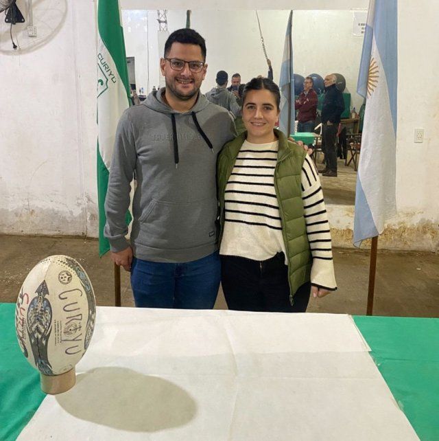 Alejandra Linares, presidenta, acompañada por Juan Ignacio Urbani, vicepresidente de Curiyú. Alejandra Linares, presidenta, acompañada por Juan Ignacio Urbani, vicepresidente de Curiyú.