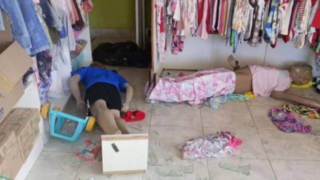 Crespo: ciervo axis destrozó la vidriera de un local comercial Crespo: ciervo axis destrozó la vidriera de un local comercial