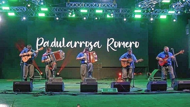 El Festival Nacional del Chamamé en Federal fue una de las fiestas populares que atrajo visitantes. El Festival Nacional del Chamamé en Federal fue una de las fiestas populares que atrajo visitantes.
