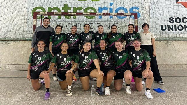 Torneo Fénix: Oro Verde femenino integrará el Grupo A junto a Paracao y 25 de Mayo. Torneo Fénix: Oro Verde femenino integrará el Grupo A junto a Paracao y 25 de Mayo.