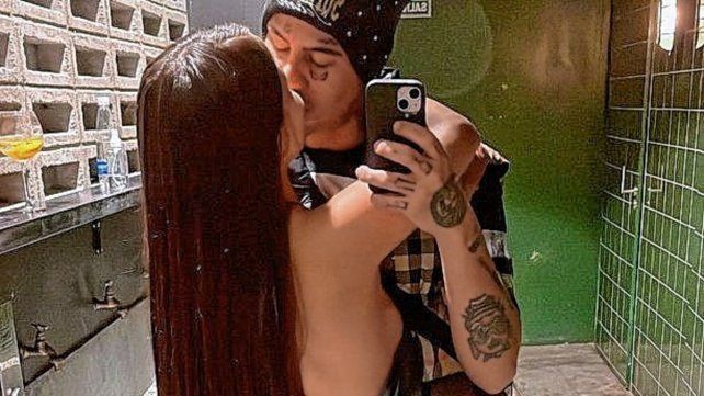 Duki blanqueó su relación con Emilia Mernes