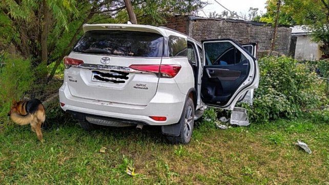 La conductora del a camioneta es menor de edad y le labraron la multa a su mamá.
