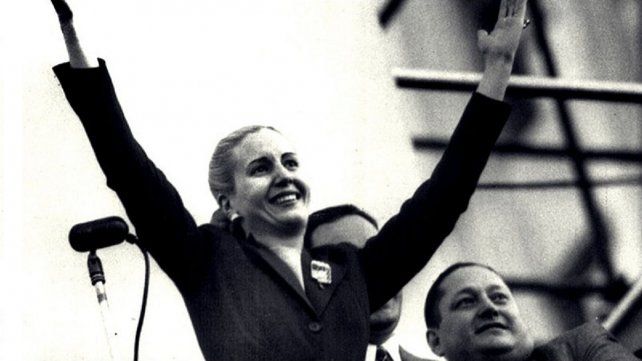 "Evita, un mito político", un conversatorio con Sandra Dellara