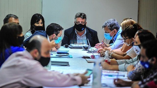 En Paraná, los gremios y el gobierno se volverán a encontrar en reunión paritaria el viernes.